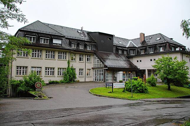 2022 wurde das Krankenhaus Loreto in Stühlingen geschlossen. Derzeit ist dort noch das Medizinische Versorgungszentrum mit einer Praxis ...