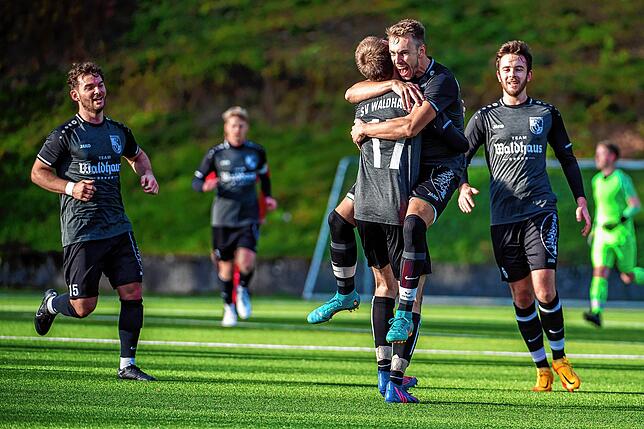 Bild 26: SV Waldhaus gewinnt beim FC 08 Bad Säckingen mit 3:1 &ndash; und wir haben Bilder!