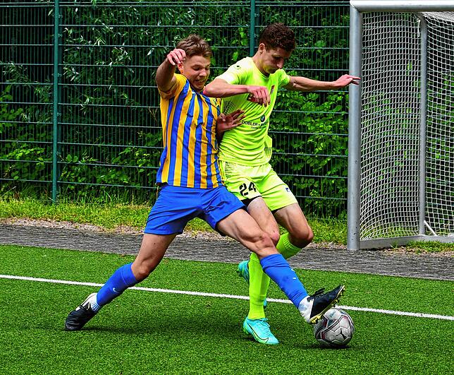 Bild 18: FC Solothurn zieht gegen den FC Singen 04 beim Grieshaber-Cup des SV 08 Laufenburg ins Finale ein &ndash; und wir haben Bilder
