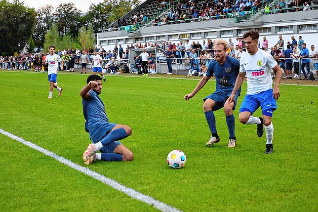 Bild 37: Was für ein Spiel! Unsere Bildergalerie vom Pokalderby zwischen dem FC Singen und Südstern Singen