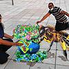 Das indische Künstlerehepaar Jincy Babu (links) und Limnesh Augustine bereicherten auch das erste Blumberger online-Street-Art-Festival. ...