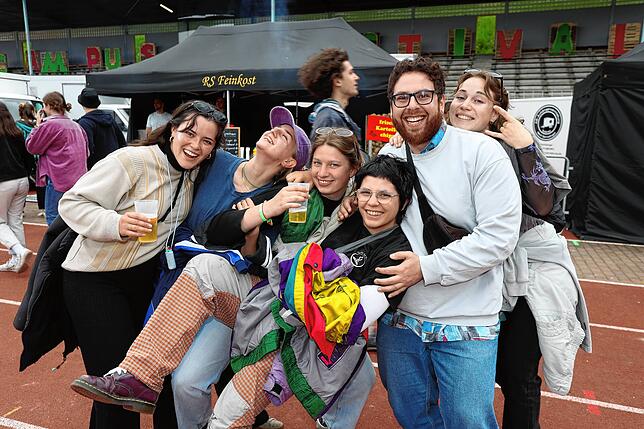 Bild 10: Zum Start des Campus-Festival kommen tausende Fans ins Bodenseestadion
