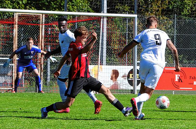 Bild 29: FC Überlingen unterliegt FC Pfaffenweiler mit 0:2. Wir waren mit der Kamera dabei!