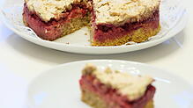 Unwiderstehlich: Der Johannisbeerkuchen von Brigitte Mayer hat einen Makronenguss mit Walnüssen.