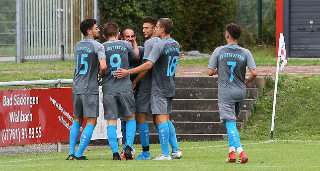 Bild 10: SV Jestetten siegt 3:1 beim FC Wallbach &ndash; und wir haben Bilder!