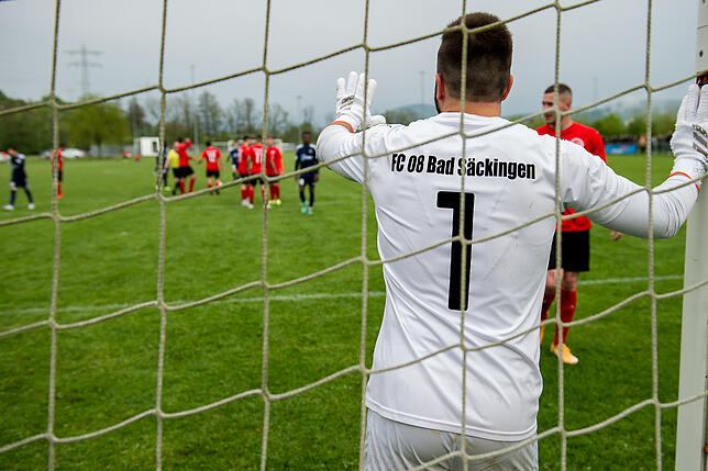 Bild 5: FC 08 Bad Säckingen feiert glücklichen 2:0-Derbysieg beim SV Obersäckingen &ndash; und wir haben Bilder!