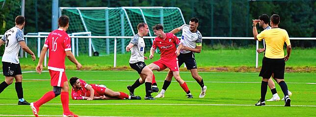 Bild 8: SV Buch besiegt Aufsteiger SG Weilheim/Gurtweil knapp mit 2:1 – und wir haben Fotos!