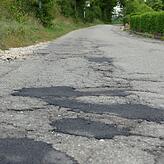 Mit geschätzten Kosten von rund 500 000 Euro gehört die Sanierung der Schneckenbergstraße im Ortsteil Storzingen zu den dicken ...