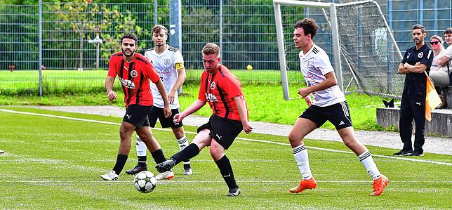 Bild 45: SV Obersäckingen trennt sich im Stadt-Derby mit 3:3 vom FC 08 Bad Säckingen – und wir haben Fotos!