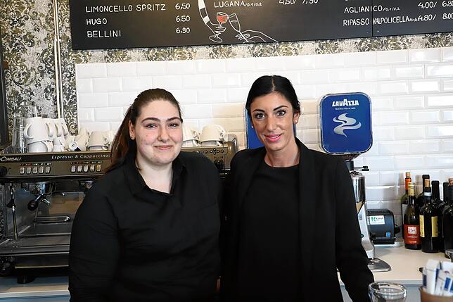 Michaela Tassone und Kata Esperger vom italienischen Feinkostgeschäft „Pane e Amore“.