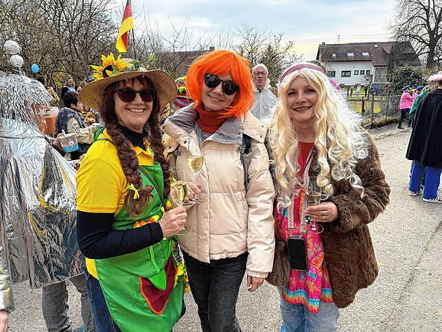 Bild 11: Fasnet in Lellwangen: 220 Narren feiern mit Musik und Freude -  hier die Bilder!