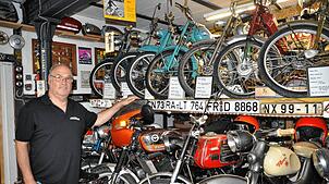 Eine alte Zündapp – wie hier die KS (Kardan-Sport) 80 aus dem Jahr 1983 – steht laut Herbert Riegger, dem Initiator und Betreiber des ...