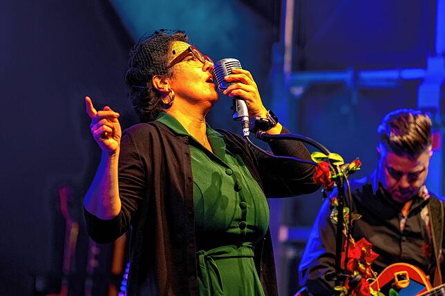 Bild 6: Maria & The Rhythm Boosters beim Schwenninger Kürbisfest am Samstagabend