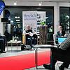 Über eine Stunde lang sendet der SÜDKURIER live aus dem Möbelhaus Wiebelt in Villingen. Josef Herdner (von links), Martin Ballof und ...