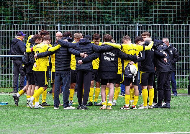 Bild 34: Spannendes Linzgauderby zwischen SC Pfullendorf II und SV Denkingen. Wir haben die besten Bilder!
