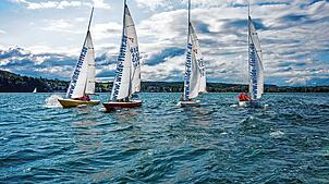 Segelboote der Sportbootschule Wilden Flotte beim Training vor Wallhausen. Seit fünf Jahren besitzt das Unternehmen auch einen Standort ...
