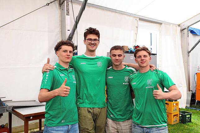 Bild 27: Das Dorffest in Aach-Linz lockt viele Besucher