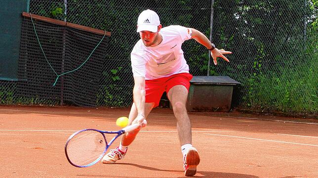 Gefordert: Marvin Kromer und der TC RW Tiengen freuen sich auf den Doppelspieltag am Wochenende zu Hause.