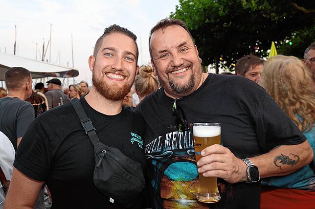Bild 20: Zahlreiche Besucher lockt das Staader Hafenfest 2025 ans Bodenseeufer