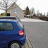 Die Gemeinde Reichenau will, dass Autofahrer in Oberzell auf dem bewirtschafteten Parkplatz parken &ndash; so wie im Bild &ndash; und ...