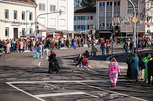 Bild 16: Unvergessliche Bilder vom Rosenmontagsumzug in Gottmadingen: So bunt war die Fasnacht 2025!