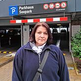 Bianca Katzenberger aus Konstanz bekam eine Zahlungsaufforderung per Post – obwohl sie am Automaten bezahlt hat.