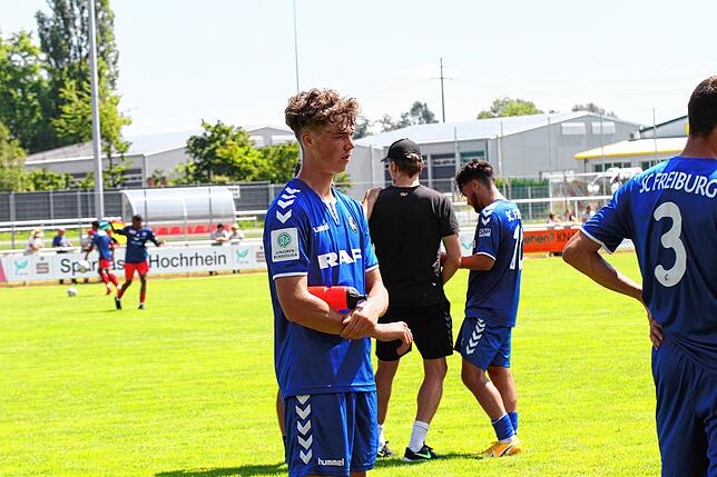 Bild 11: Nachwuchs des SC Freiburg verliert Testspiel in Jestetten &ndash; und wir haben Bilder!