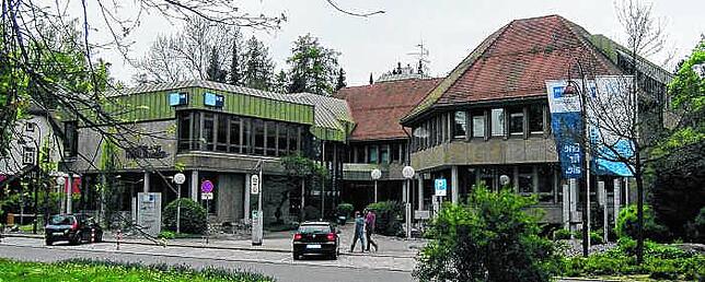 Das bisherige Hauptgebäude der IHK am Villinger Romäusring, hier im Jahr 2021.
