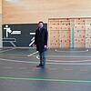 Wolfram Möllen, Rektor der Eichendorffschule (von links), Oberbürgermeister Erik Pauly und Stadtbaumeister Christian Unkel freuen sich ...