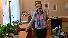 Hildegard Diestel sieht doppelt, bekommt aber erst in drei Monaten einen Termin beim Augenarzt. Was ist da los?