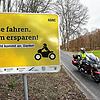Schilder wie diese sollen auch in der Raumschaft Triberg Motorradfahrer sensibilisieren, an einer Lärmminderung mitzuwirken.