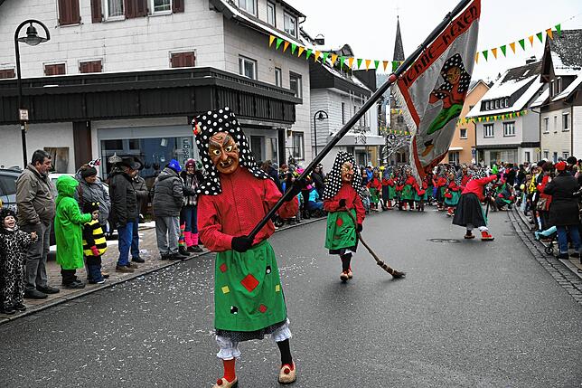 Bild 11: 50+1 Jahre Narrengilde Pfrieme-Stumpe Tennenbronn Kinderumzug