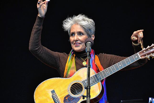 Joan Baez trat 2012 und 2016 in Salem auf. Die Aufnahme stammt vom 6. Juni 2012.