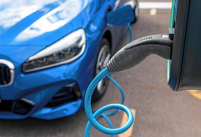 Die Ladeinfrastruktur für Elektrofahrzeuge wird im Kreis Konstanz als gut bilanziert.