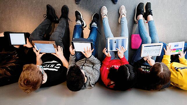 Alle fordern die digitale Schule &ndash; doch das gibt es nicht umsonst. Die Stadt Bad Säckingen investiert jetzt über drei Millionen ...