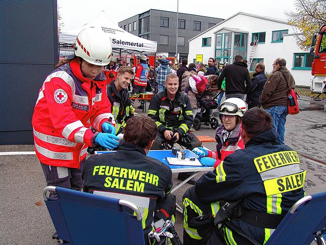 Bild 25: Feuer, Verletzte und Vermisste: Die besten Bilder von der Hauptübung der Salemer Feuerwehr