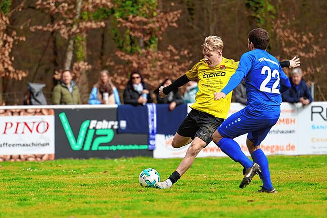 Bild 8: Unsere Bildergalerie vom Sieg des TSV Überlingen/Ried im KLA-Spitzenspiel gegen den TSV Konstanz