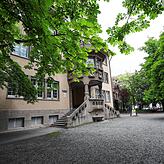 Das Gymnasium bleibt mit 386 Schülern, verteilt auf vier Schulen (im Bild das Ellenrieder), die beliebteste Schulart im kommenden Schuljahr.