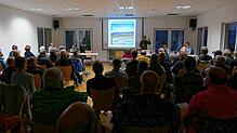 Fast alle Plätze im Bürgerhaus waren beim Informationsabend zum Wärmenetz in Altheim besetzt.