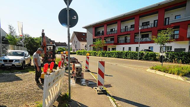 Ab Montag ist Geisingens Hauptstraße wegen Tiefbauarbeiten zum Breitbandausbau halbseitig gesperrt und für mehrere Wochen nur im ...