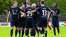 Großer Jubel beim 1. FC Rielasingen-Arlen, der beim Offenburger FV mit 4:3 das bessere Ende für sich hatte.