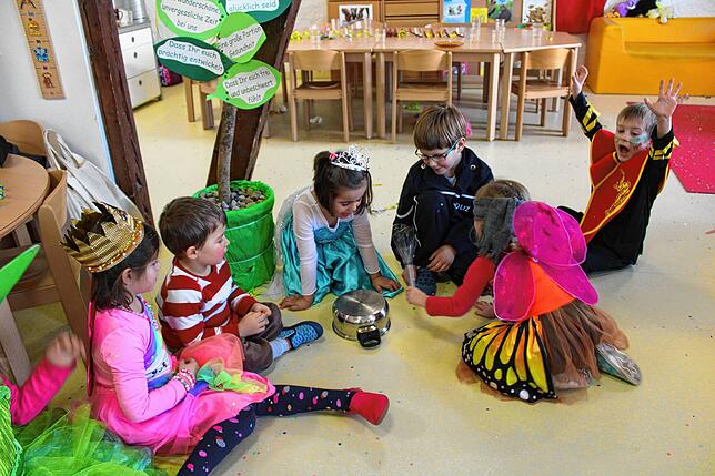 Bild 7: Hier gibt es Eindrücke vom Schmotzigen Donnerstag in den Überlinger Kindergärten