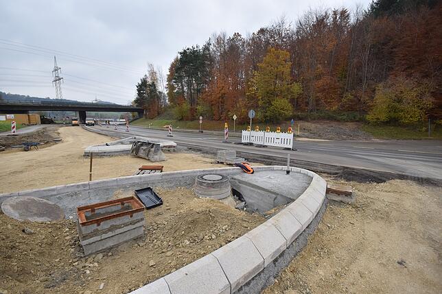 Bild 16: Fotos von der Straßenbaustelle zwischen B313 und Wahlwies aus: Alles nimmt langsam wieder Form an