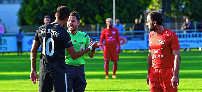 Bild 11: SV Buch siegt mit 2:0 beim enttäuschend auftretenden SV Jestetten &ndash; und wir haben die Bilder!