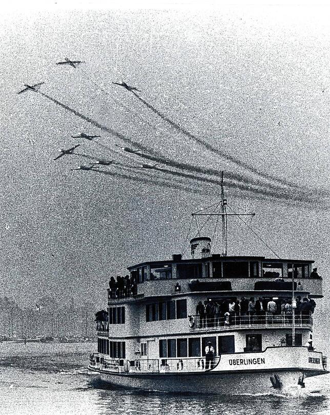 1974 und 1975 beteiligte sich die italienische Kunstflugstaffel „Frecce Tricolori“ mit sieben Düsenjägern vom Typ Fiat G91 am ...