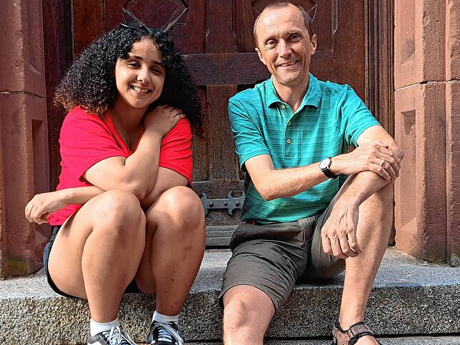Lian Hussein (hier mit Jugendreferent Peter Knorre) hat das Jugendparlament wiederbelebt.