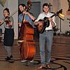 Das Ensemble Hairball Remedy aus Freiburg brachte mit einer Mischung aus Klezmer, Blues, Swing und Country am Montagabend luftige ...