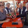 Anja, Ursula, Robert und Manfred Moser genießen den Sonntag beim Staader Hafenfest.