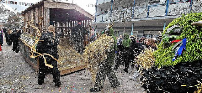 Bild 6: Der Montagsumzug in Bad Dürrheim setzt den gutgelaunten Punkt unter die diesjährige Fasnet &ndash; Teil 2