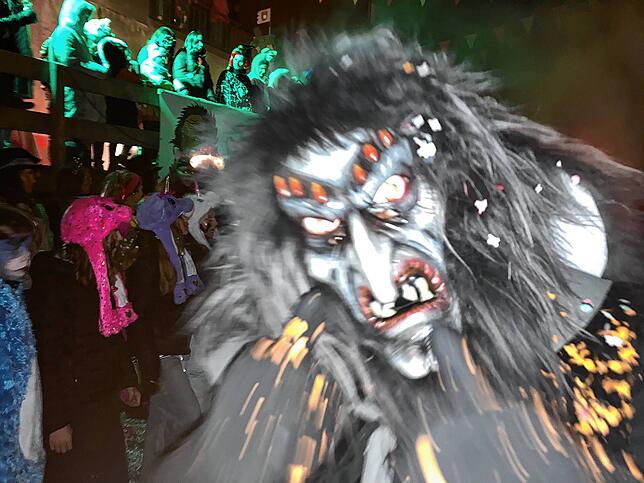 Bild 3: So gruselig war‘s beim Häxefüür und Nachtumzug in Laufenburg
